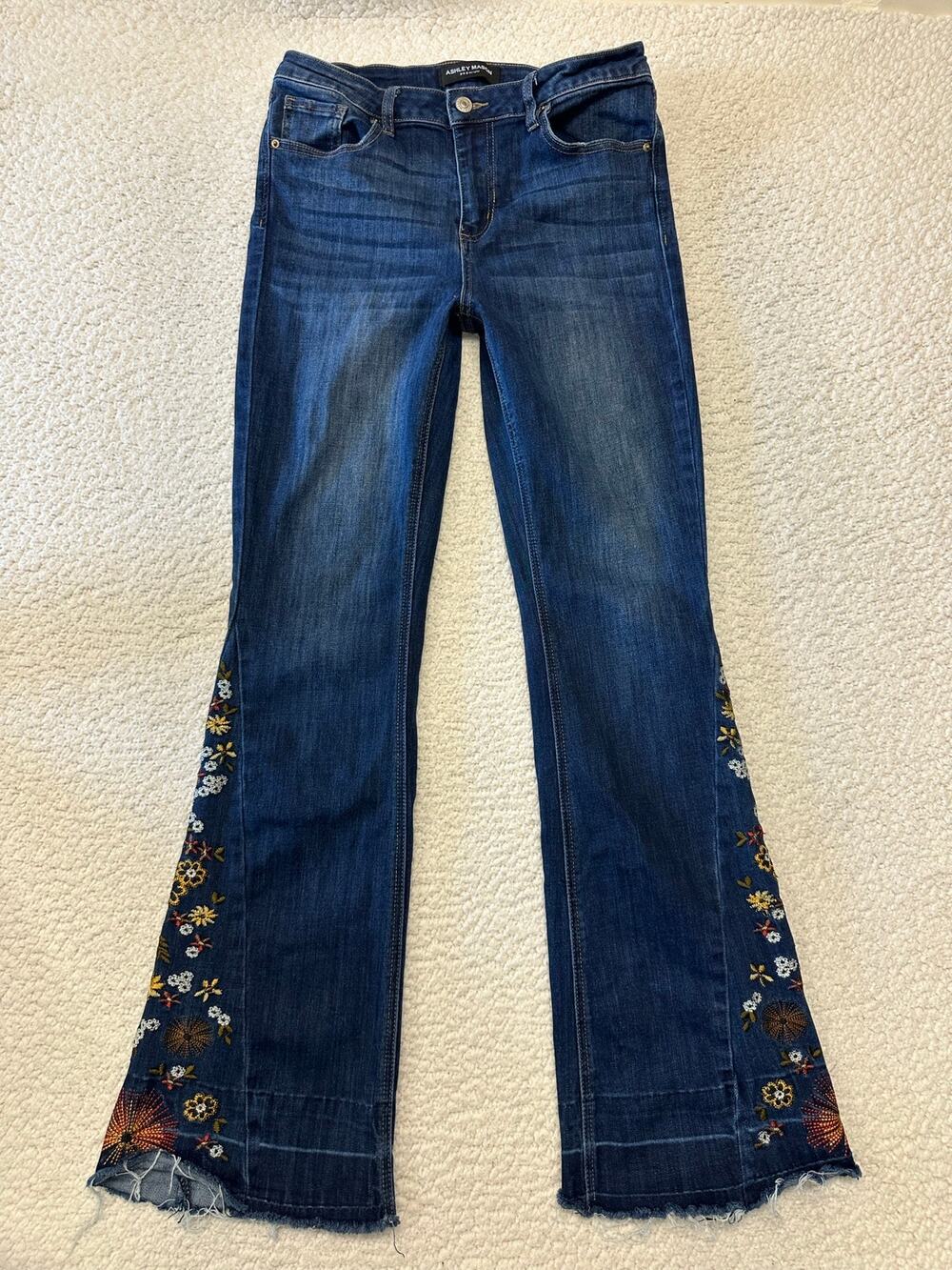 Ashley Mason Womens Embroidered Floral Jeans Size 9/29